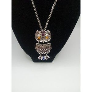 Articulated Silver Tone Rhinestone Owl Pendant Necklace
